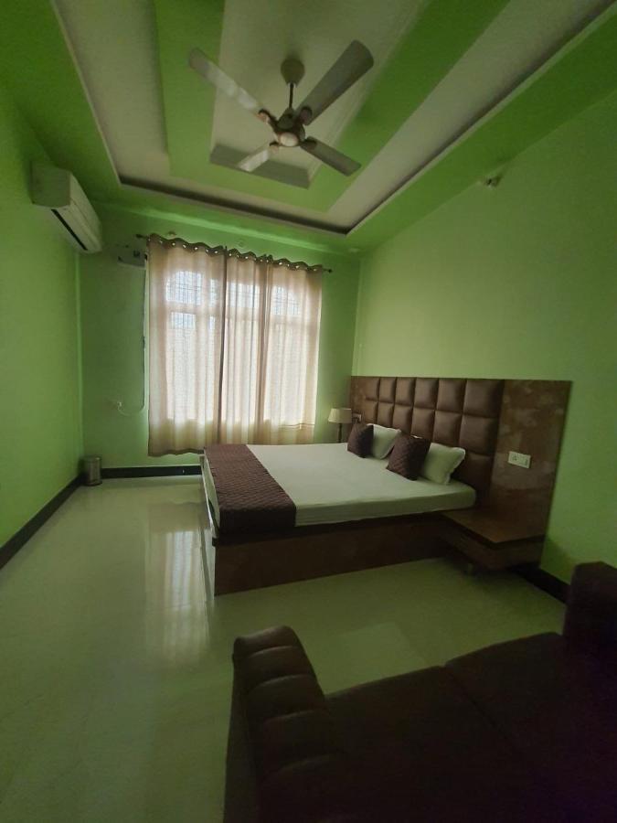 Shree Nanda Guest House Bénarès Extérieur photo